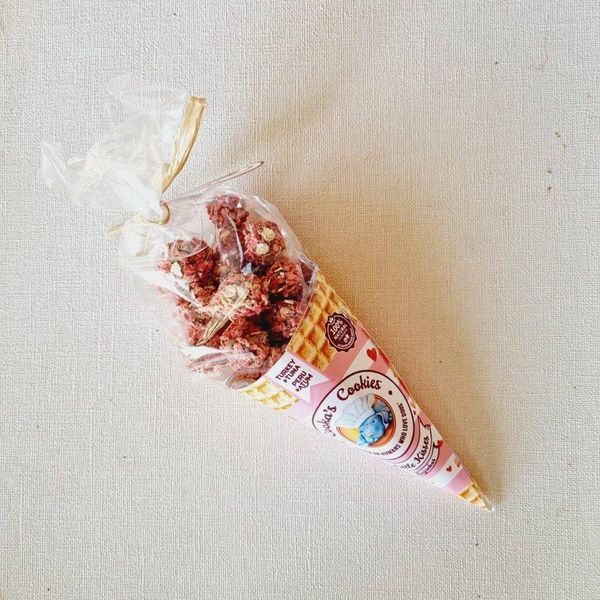 Натуральные лакомства для собак Cooka's Cookies Pink Beijinhos индейка и тунец 50 г 40212 фото