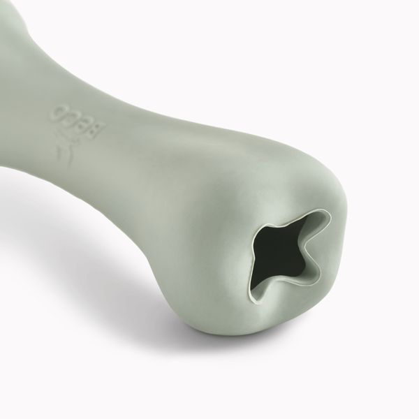 Жувальна іграшка з отвором для ласощів для собак Beco Pets Treat Bone Зелений 40242 фото