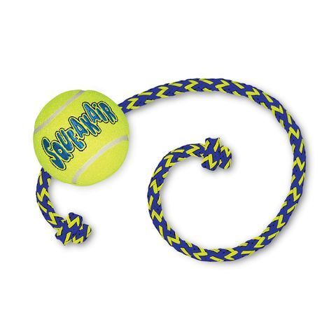 Игрушка для собак Kong Мячики с веревкой Squeakair M 41556 фото
