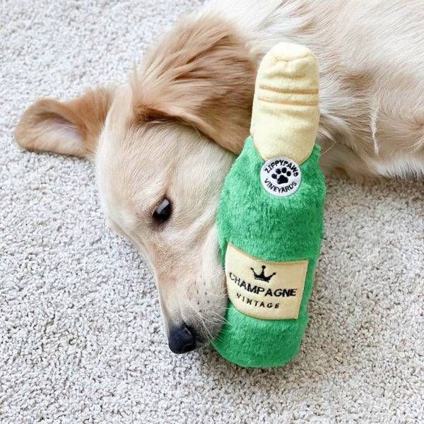 Мягкая игрушка для собак бутылка шампанского ZippyPaws Happy Hour Crusherz Champagne с пищалкой 28455 фото