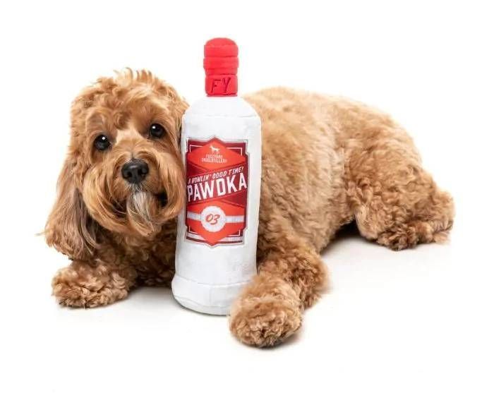 М'яка іграшка для собак FuzzYard Горілка Pawdka 32475 фото