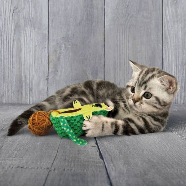 Игрушка для котов Kong Wrangler Avocato 41623 фото
